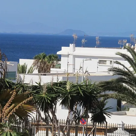 Auremar Apartment